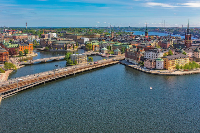 Svensk flyttstädning nu i Stockholm.